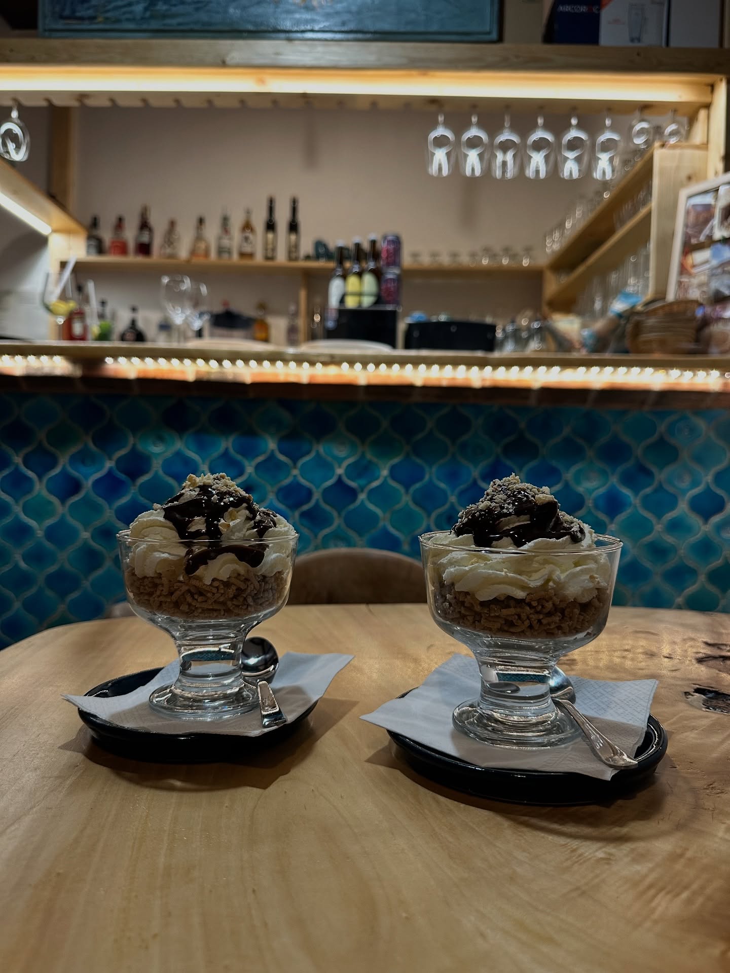 Nagy Prés homlokzat aranyórában